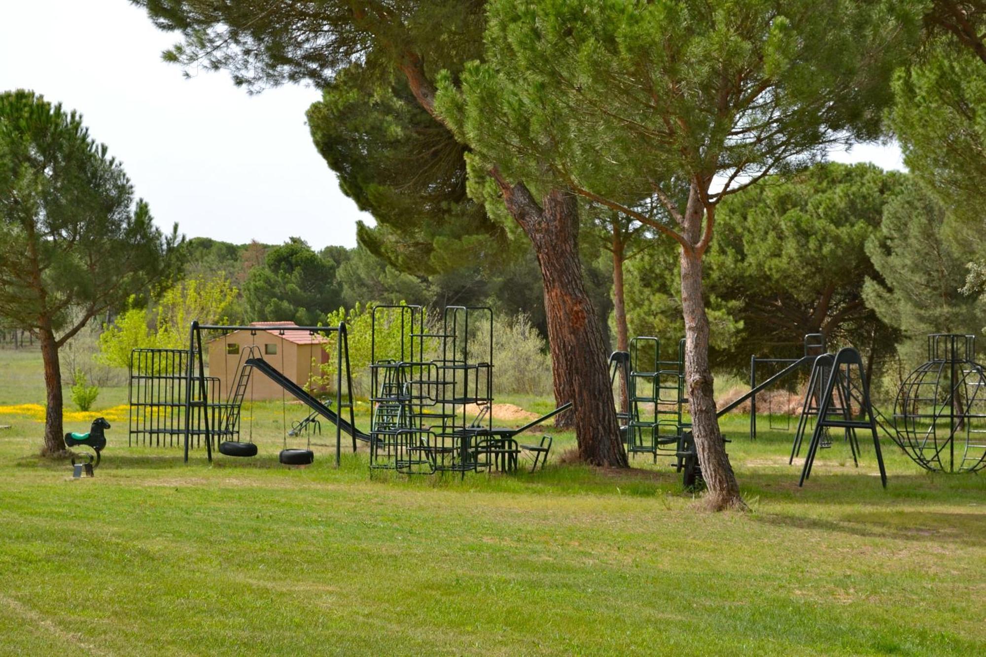 Posada Real Del Pinar Pozal de Gallinas Extérieur photo